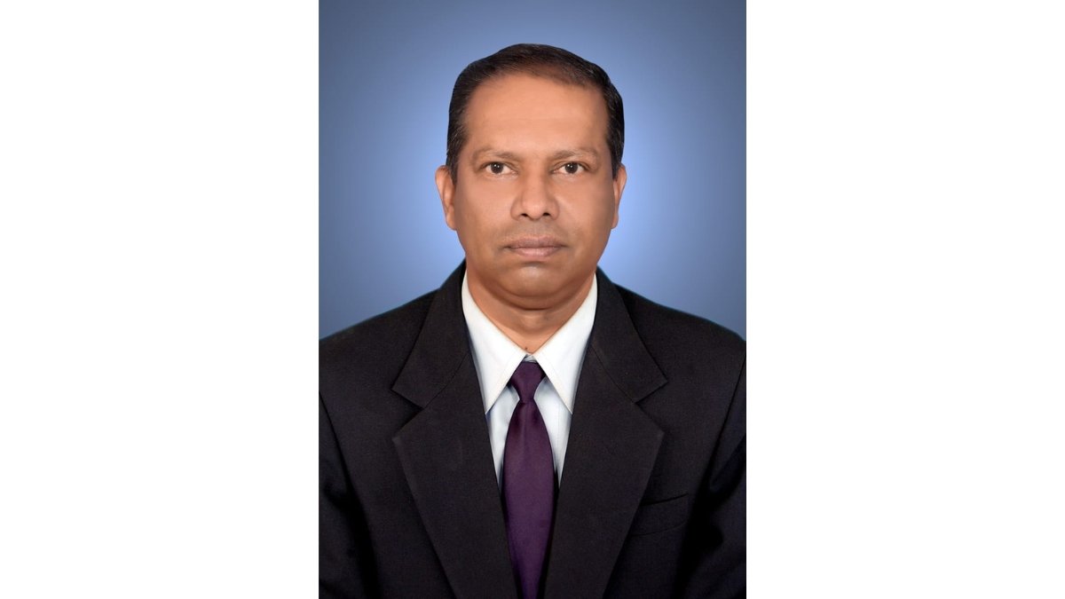 DR. Subramaniian Kriishnaswamy: (Spiritual Healer) An Inspiring Journey from Crisis to Resolve well known Spiritual Healer Of India